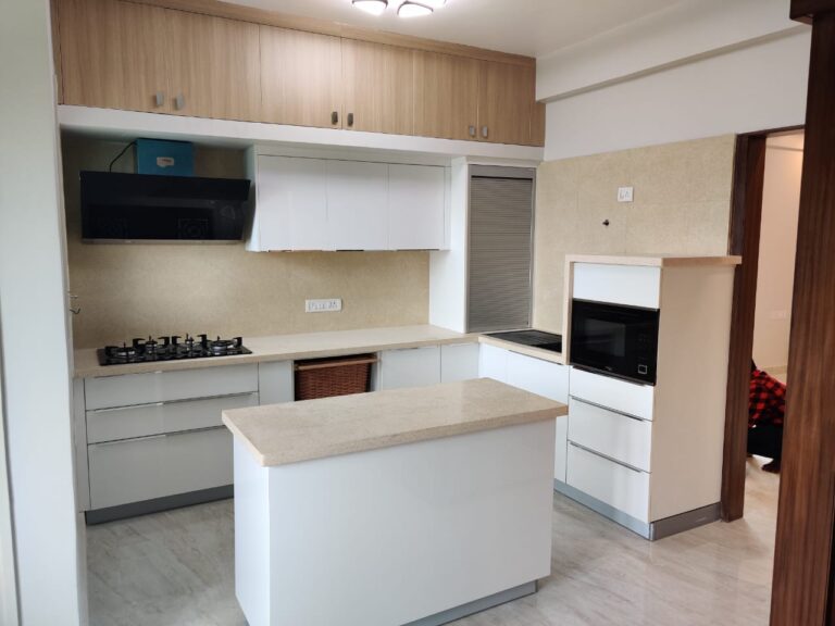 Island/Straight kitchen